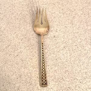 Vintage Internatlonal Silver IS Silverplated Cold Meat Serving Fork Fine Lattice